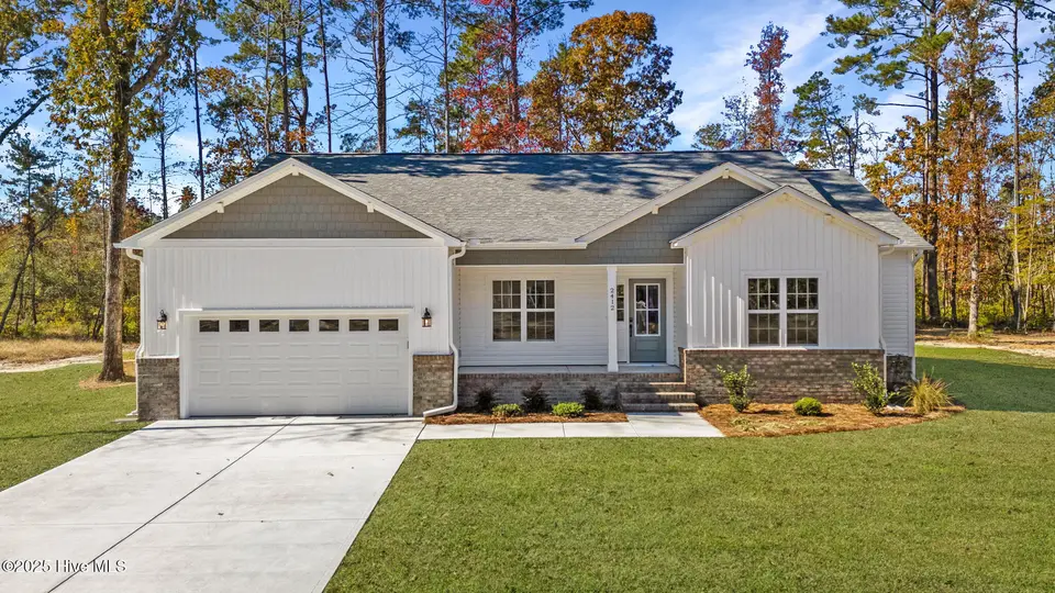 2412 Starling Lane, New Bern, NC 28562 – photo 1 of 31: Exterior