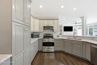 2203 Hidden Harbor Drive, New Bern, NC 28562 – photo 13: 36-web-or-mls-DSC_5271_edit