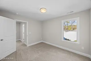1218 Petite Terre Court, New Bern, NC 28560 – photo 17: 30-web-or-mls-0C0A9456