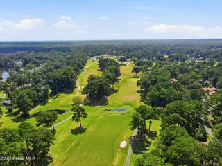 701 Plantation Drive, New Bern, NC 28562 – photo 3: 701 Plantation Drive