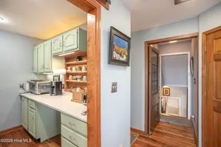 435 Munden Farm Road, Newport, NC 28570 – photo 18: Butler's pantry