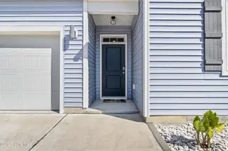 158 Tributary Circle, Wilmington, NC 28401 – photo 5: 5_front entryway