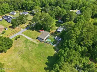172 Gray Squirrel Lane, Newport, NC 28570 – photo 15: 23-web-or-mls-DJI_20260528101934_0836_D