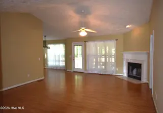8 Juniper Lane, Pinehurst, NC 28374 – photo 4: Living Room