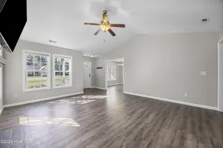 278 Blue Creek Farms Drive, Jacksonville, NC 28540 – photo 13: 13_living room