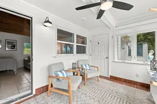 2306 Emerald Drive 1, Emerald Isle, NC 28594 — condo in Emerald Cove Condominiums, Emerald Isle, NC, photo 10 of 51: Sunroom