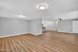 206 Regalwood Drive, Jacksonville, NC 28546 – photo 18: Dining Room/family room