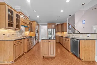 414 Crown Drive, Washington, NC 27889 – photo 8: 29-web-or-mls-LHV_8024
