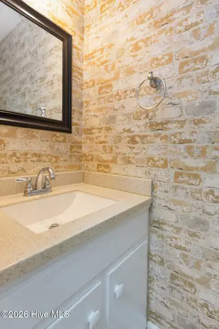 135 Devonshire Avenue W, West End, NC 27376 – photo 21: powder room