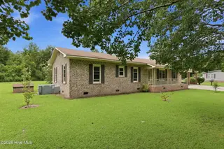 4045 Carver Moore Road, Clarkton, NC 28433 – photo 2: 2-web-or-mls-AZ3A5005