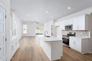 252 Majestic Mare Lane SE, Bolivia, NC 28422 – photo 18: kitchen-01a