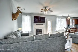 1412 Elder Street, Elizabeth City, NC 27909 – photo 14: 15-Family-Room