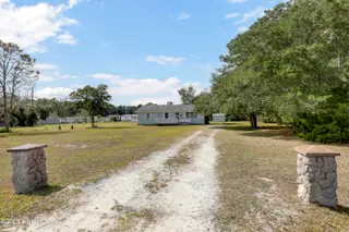 767 E Ocean Road, Holly Ridge, NC 28445 — 3-bedroom home, Holly Ridge, NC, photo 3 of 39: 767 E Ocean Rd, Holly Ridge, NC