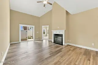 1811 Fox Den Way 6, Greenville, NC 27858 – photo 16: Living Room 3