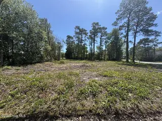 212 Lord Granville Drive, Morehead City, NC 28557 – photo 3: 212 Lord Granville 3_resized