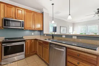 1254 Charleston Common Drive, Leland, NC 28451 – photo 16: 46-web-or-mls-dsc09651