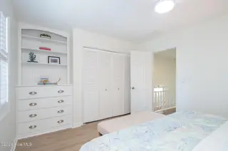 2229 Lennoxville Road, Beaufort, NC 28516 – photo 18: built ins