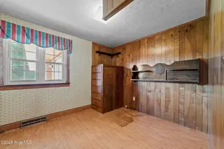 4308 Wildwood Drive, Ayden, NC 28513 – photo 10: 33-web-or-mls-LHV_4054