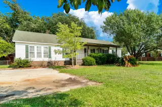 119 Dixon Drive, Newport, NC 28570 – photo 1: 119 Dixon Dr.