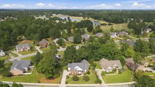 712 Taberna Circle, New Bern, NC 28562 — 4-bedroom home in Taberna, New Bern, NC, photo 7 of 53: 49-web-or-mls-DJI_0184