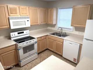 301 Comanche Trail, Havelock, NC 28532 – photo 11: KITCHEN 3