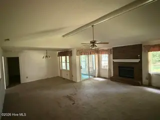 104 Knollwood Court, New Bern, NC 28562 – photo 6: Living Room View 2