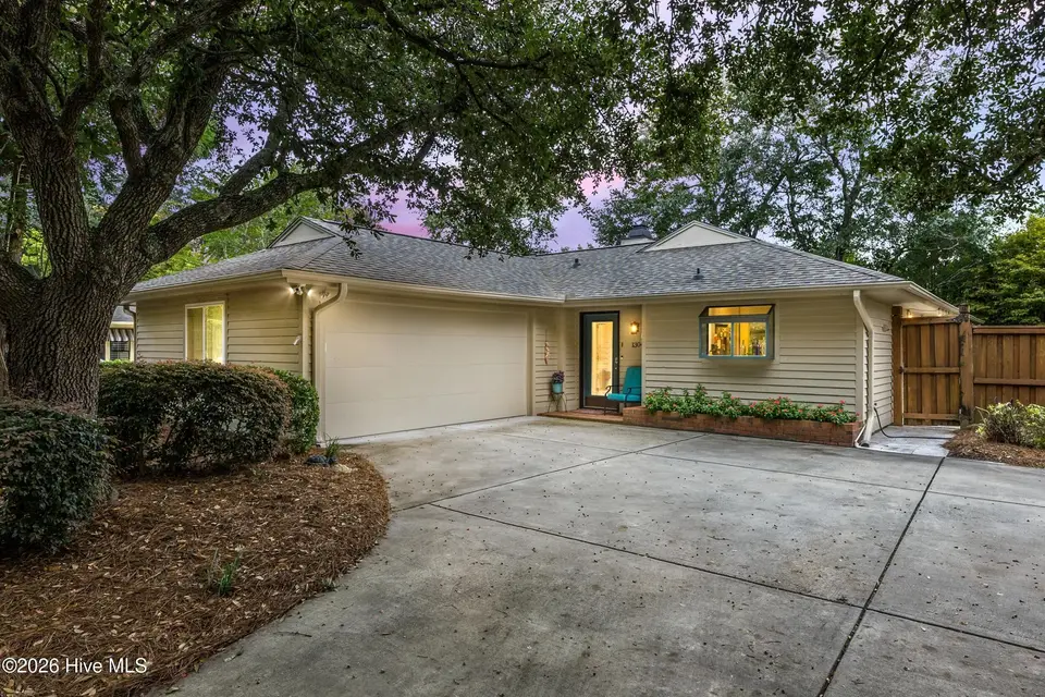 1304 Two Mile Circle E, Wilmington, NC 28405 – photo 1 of 43: 1_virtual twilight