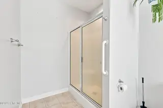 505 Village Green Drive A, Morehead City, NC 28557 – photo 16: Primary bathroom