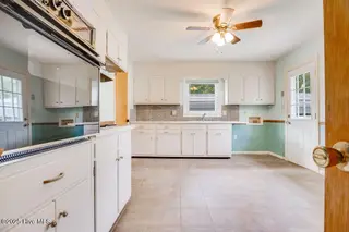 117 Puller Drive, Jacksonville, NC 28540 – photo 14: DSC_6333