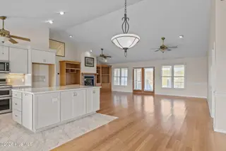305 Joan Court, Beaufort, NC 28516 – photo 23: 24-web-or-mls-1S3A1390