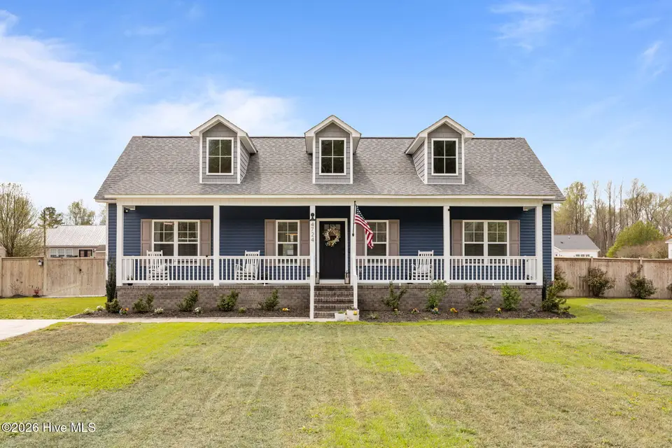 4724 Virginia Dare Drive, Washington, NC 27889 – photo 1 of 47: 1-web-or-mls-IMG_8869