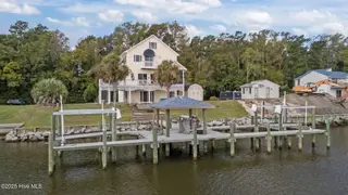 850 Sea Gate Drive, Newport, NC 28570 – photo 5: 50-web-or-mls-DJI_20251006104846_0157_D