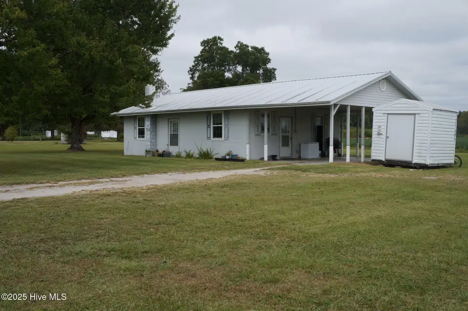 1304 White Oak River Road, Maysville, NC 28555 – photo 1 of 7: DSC01731