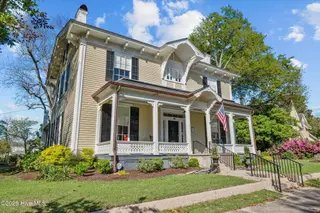 626 W Main Street, Washington, NC 27889 – photo 2: 3-web-or-mls-LHV_0526