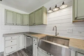 2491 Northwoods Drive, Jacksonville, NC 28540 – photo 13: 32-web-or-mls-_RAD5727
