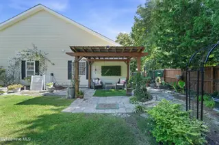 1407 Chadwick Shores Drive, Sneads Ferry, NC 28460 – photo 10