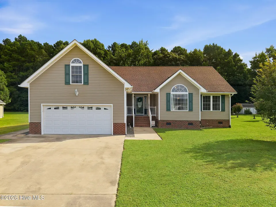 128 Danielle Drive, Elizabeth City, NC 27909 – photo 1 of 52: 128 Danielle Dr