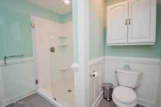 5405 Emerald Drive, Emerald Isle, NC 28594 – photo 21: 2nd level Bathroom #2