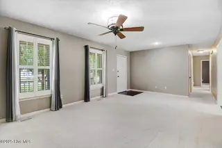 302 N Pointe Drive, Goldsboro, NC 27530 – photo 13: Living Room