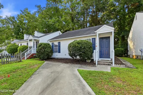 711 Varsity Dr, Wilmington