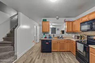 102 Springwood Drive, Jacksonville, NC 28546 – photo 10: 10