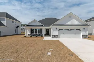 2011 Bluewater Boulevard, New Bern, NC 28562 – photo 1: 1-web-or-mls-DSC_2933