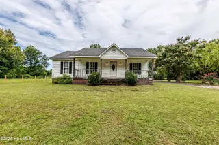 127 Rodney Lanier Road, Chinquapin, NC 28521 — 3-bedroom home, Chinquapin, NC, photo 3 of 61: Front