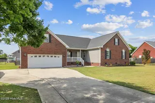 105 Pointe Drive, La Grange, NC 28551 – photo 2: 04-105 Pointe Dr-4