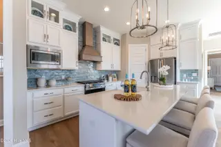 243 Dona Drive, Carthage, NC 28327 – photo 8: 17 HHHunt Homes Retreat Kitchen