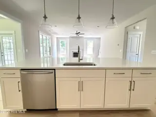 104 Live Oak Circle, Lake Waccamaw, NC 28450 – photo 14: Island