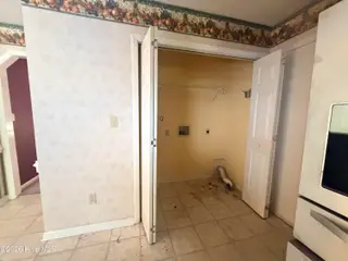 6323 Strawfield Drive, Wilmington, NC 28405 — 3-bedroom home in Summerfield, Wilmington, NC, photo 13 of 27
