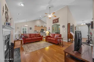 8705 Plantation Landing Drive, Wilmington, NC 28411 – photo 10: 25_living room