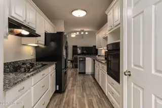 321 Barbara Drive, New Bern, NC 28562 – photo 20: Kitchen
