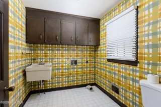 913 Robert E Lee Drive, Wilmington, NC 28412 – photo 11: bathroom-01a